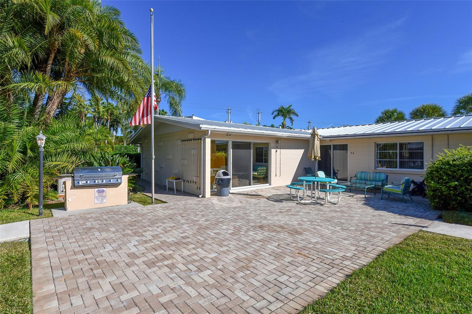 5830 MIDNIGHT PASS RD #101