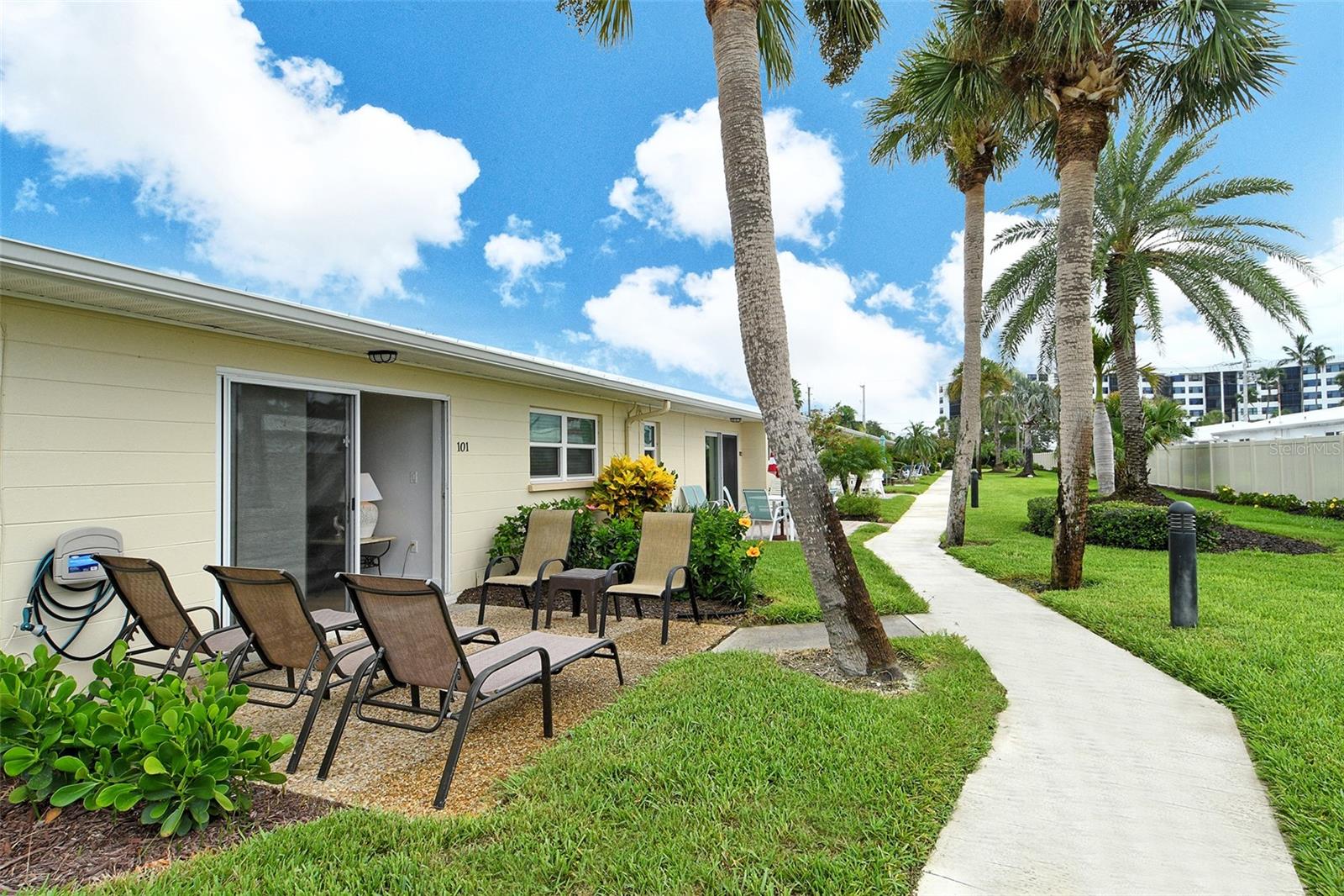 5830 MIDNIGHT PASS RD #101