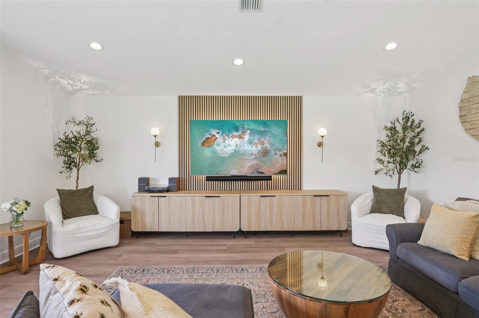 3947 PRAIRIE DUNES DR