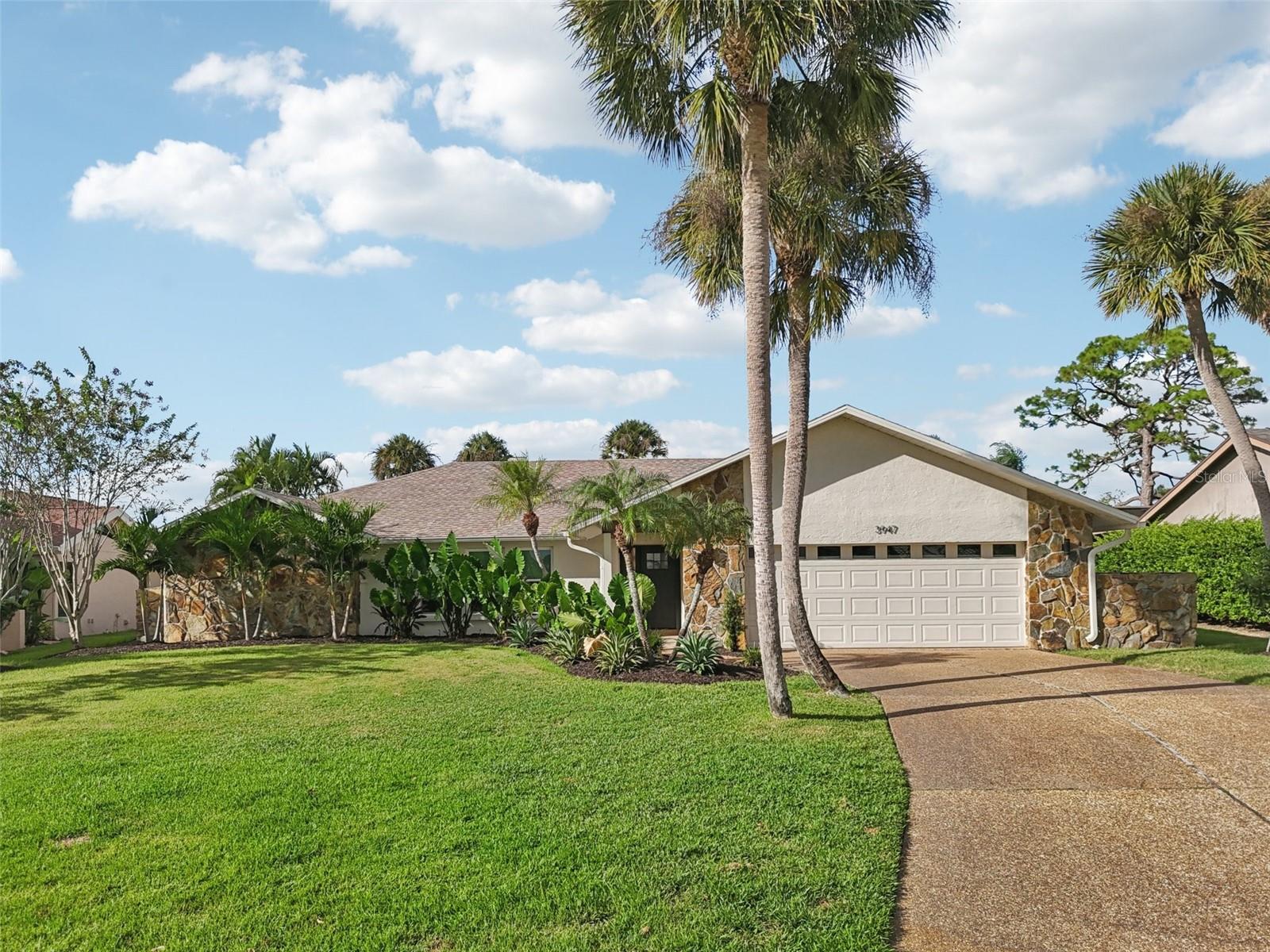 3947 PRAIRIE DUNES DR