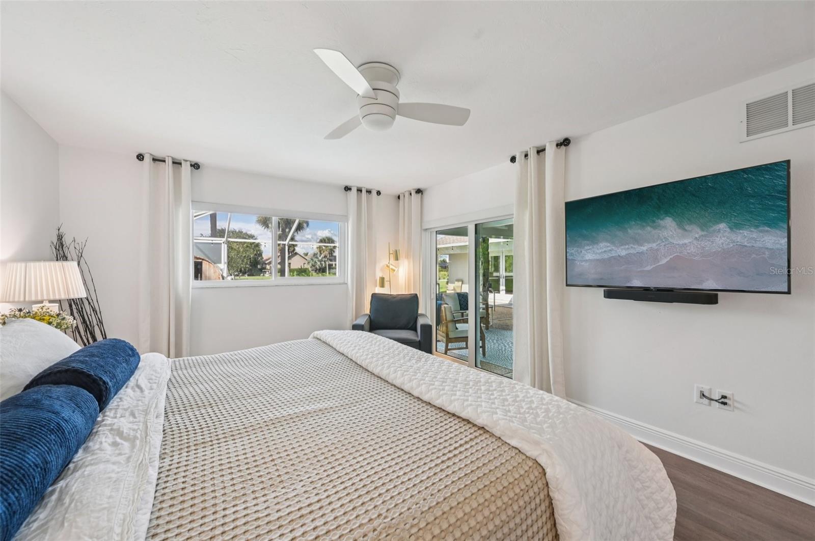 3947 PRAIRIE DUNES DR