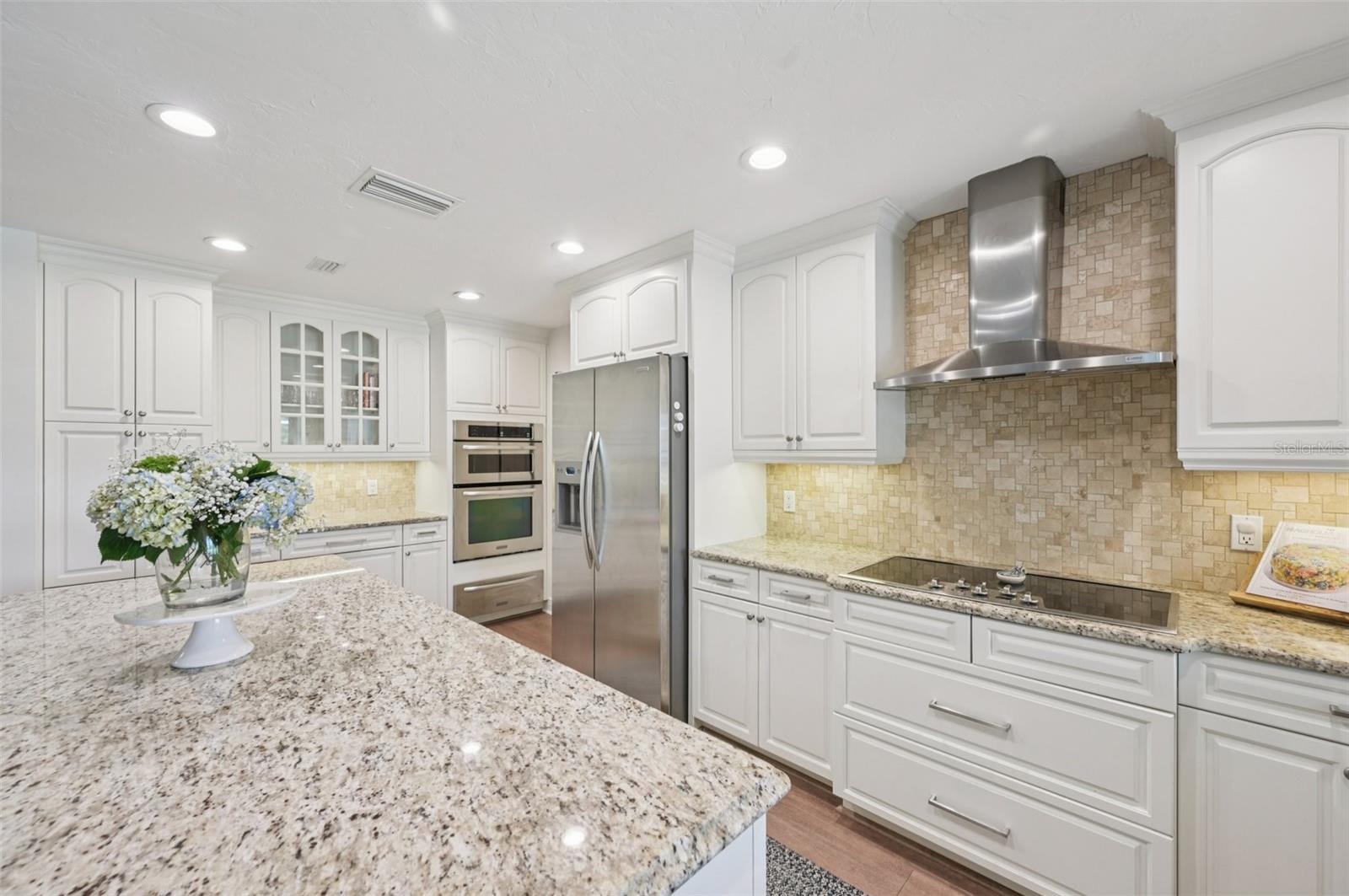 3947 PRAIRIE DUNES DR