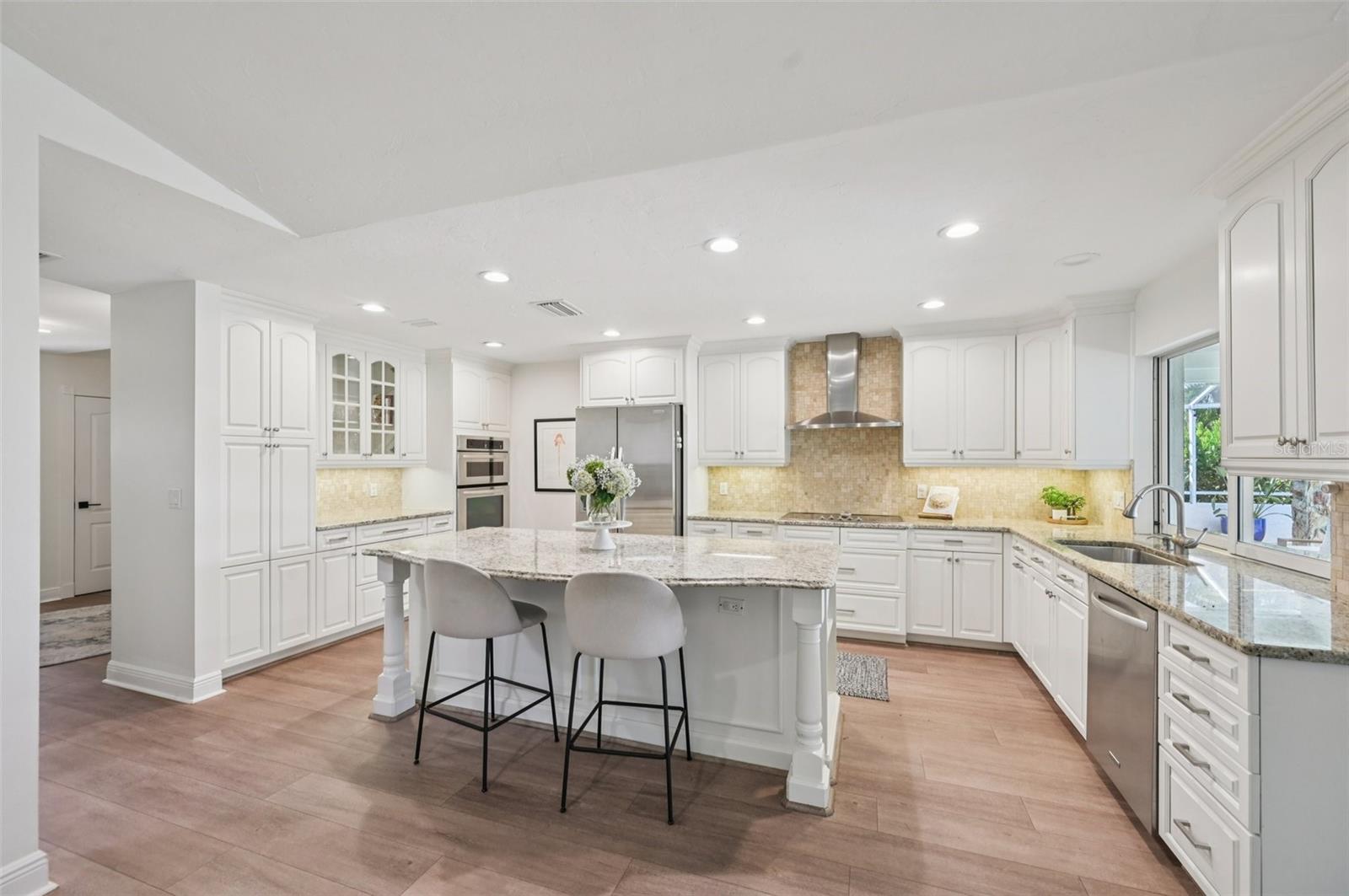 3947 PRAIRIE DUNES DR