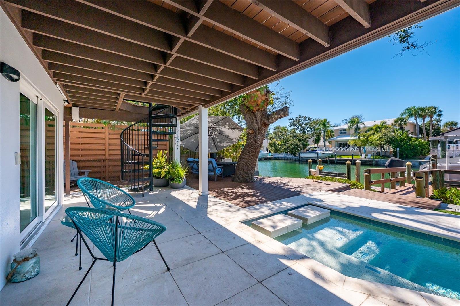 4938 COMMONWEALTH DR