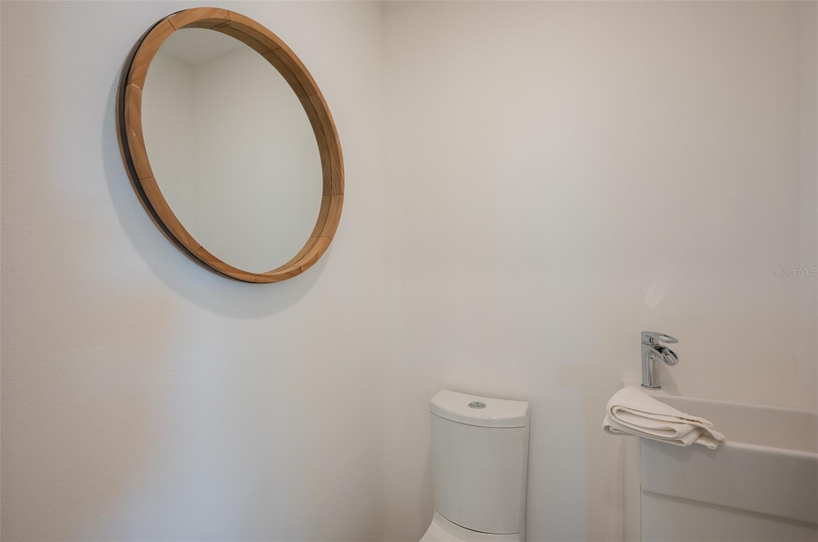 4938 COMMONWEALTH DR