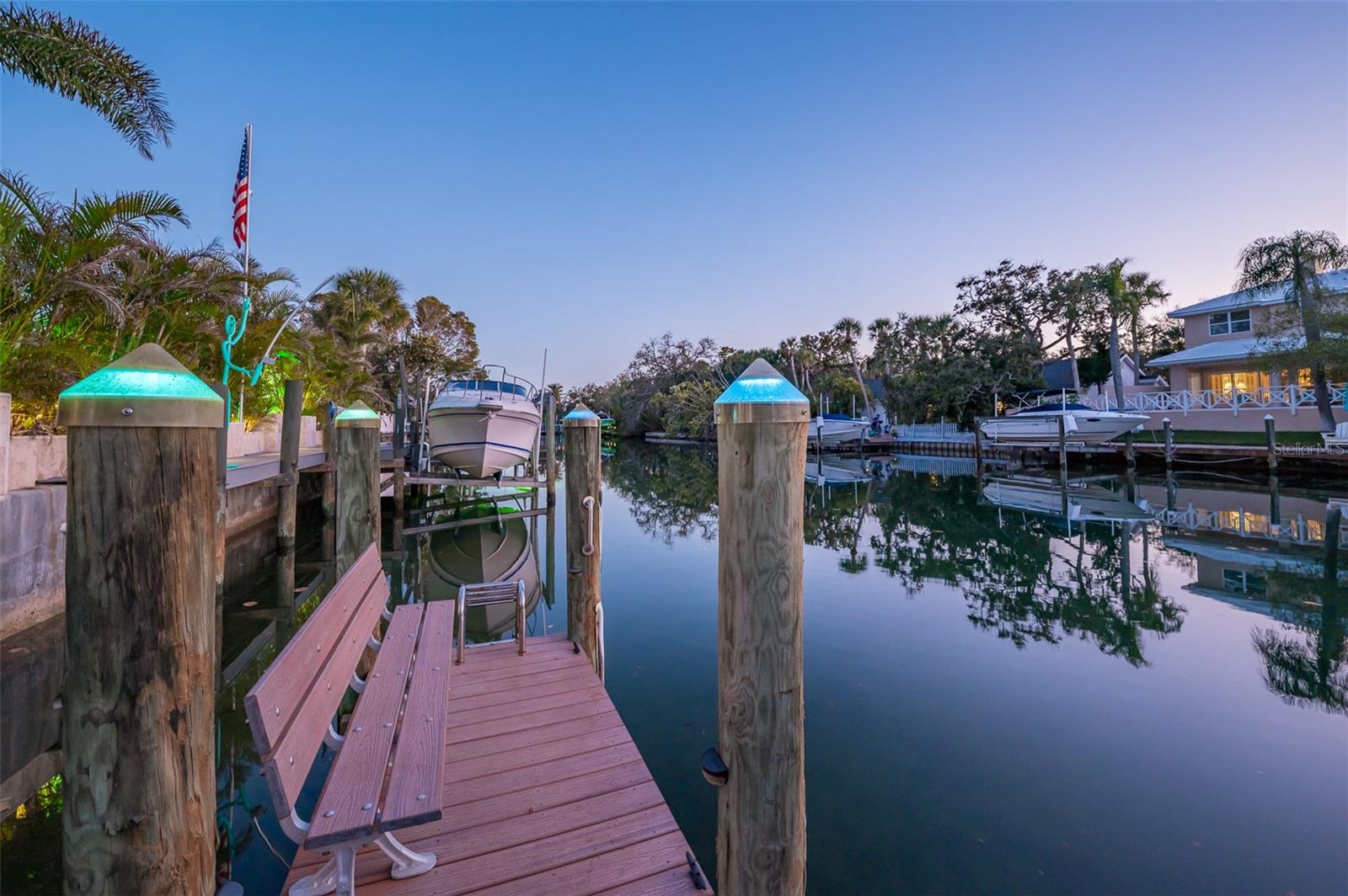 4938 COMMONWEALTH DR