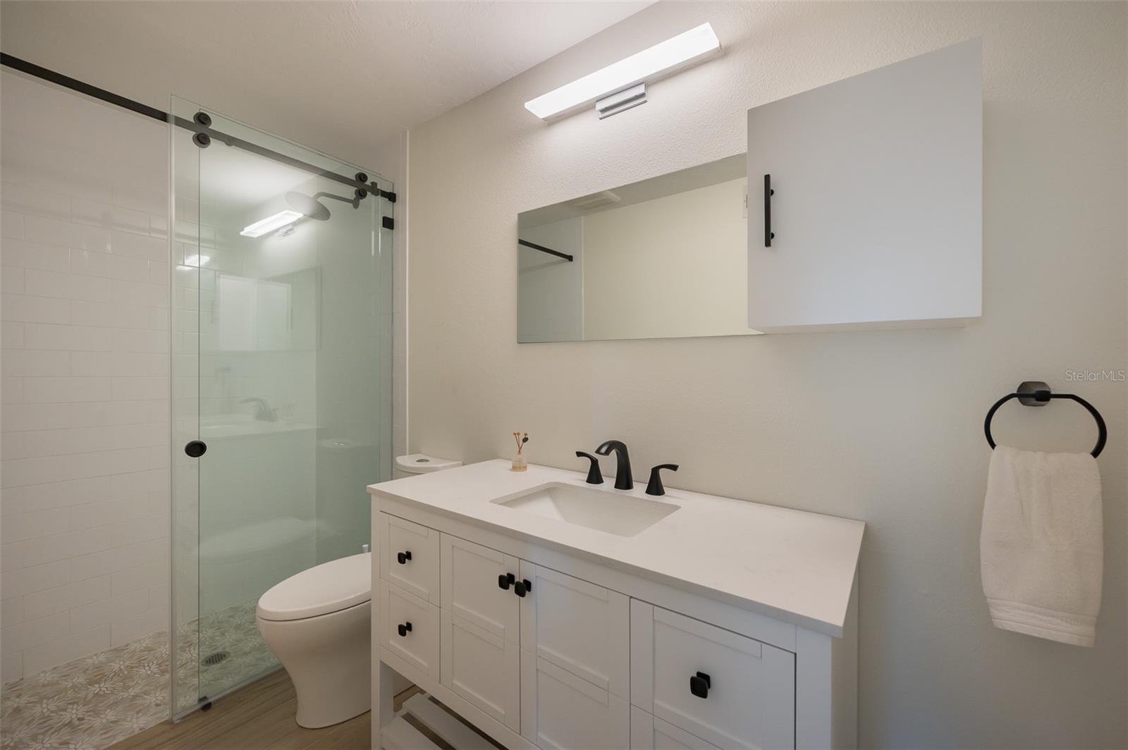 4938 COMMONWEALTH DR