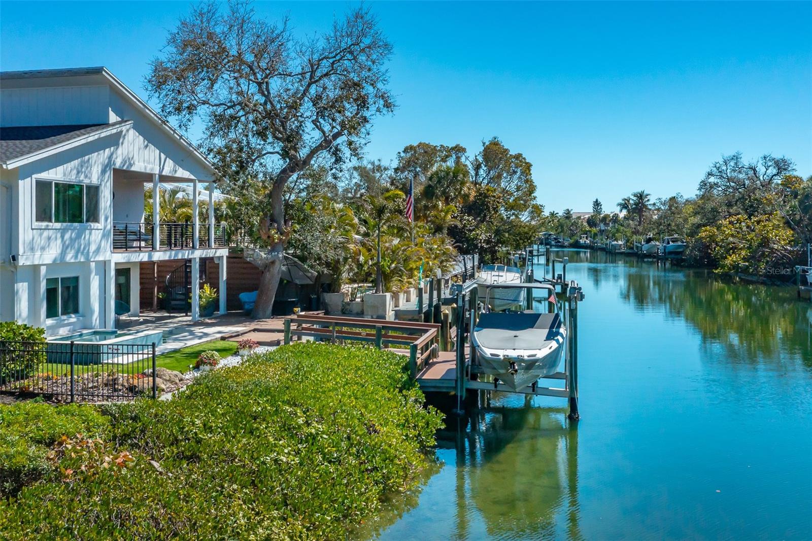 4938 COMMONWEALTH DR