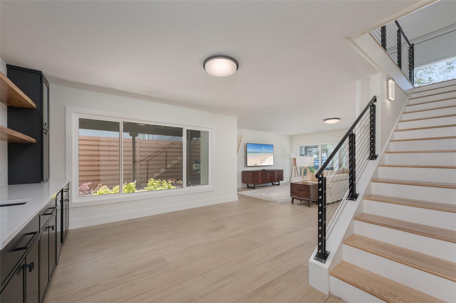 4938 COMMONWEALTH DR