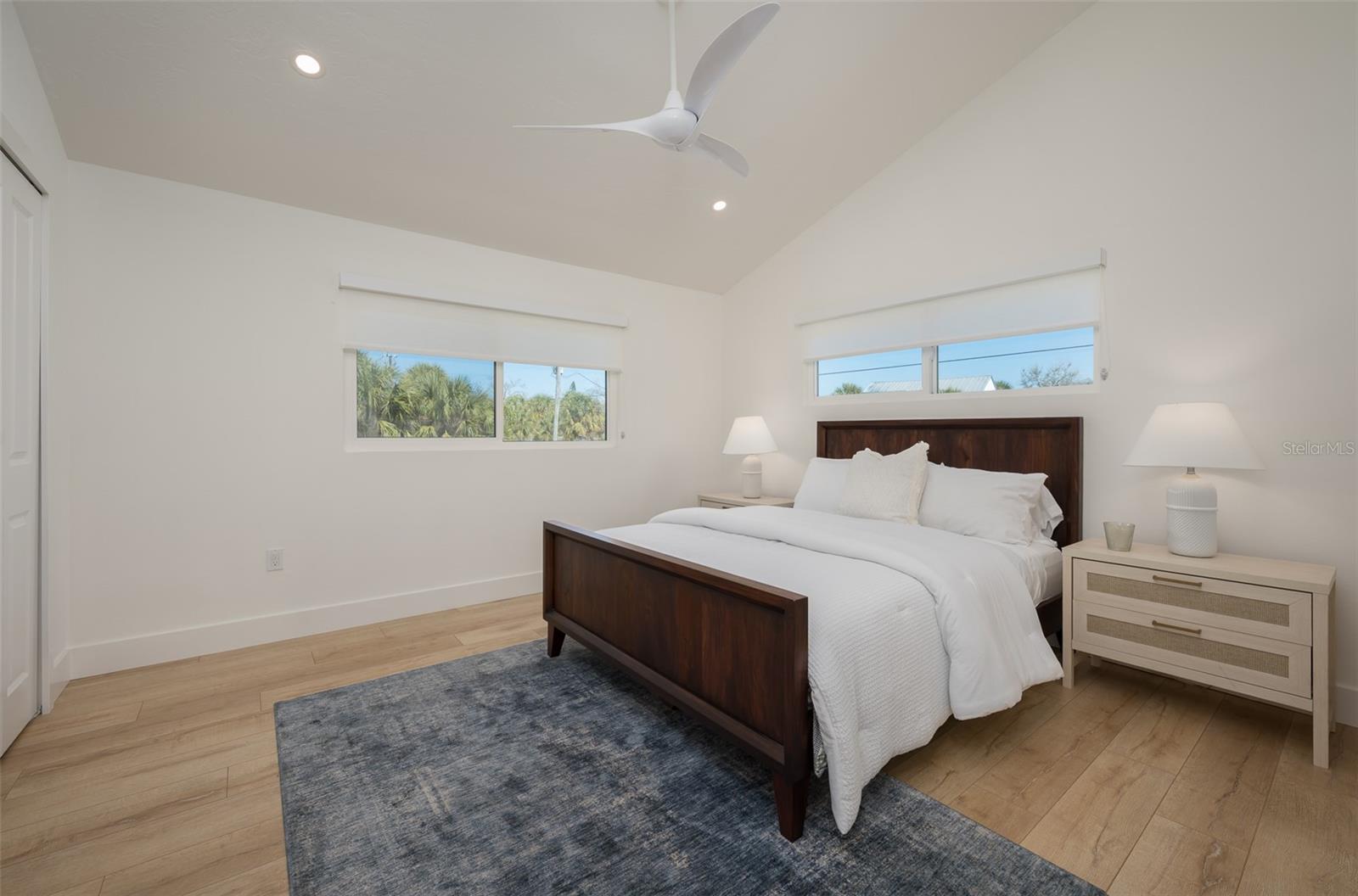 4938 COMMONWEALTH DR