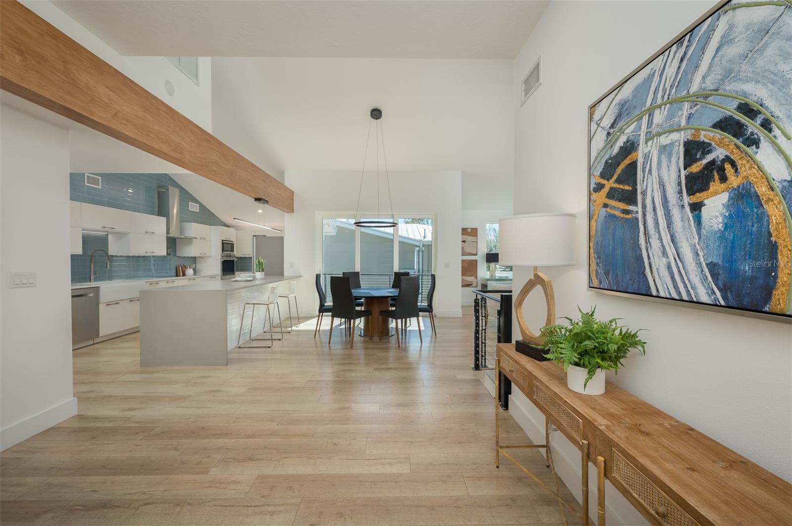 4938 COMMONWEALTH DR