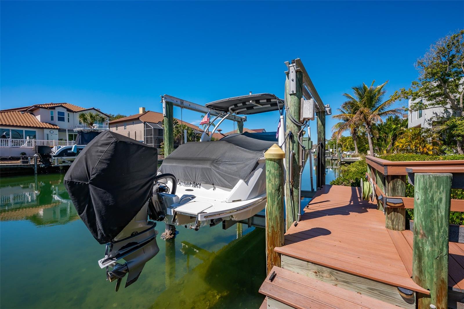 4938 COMMONWEALTH DR