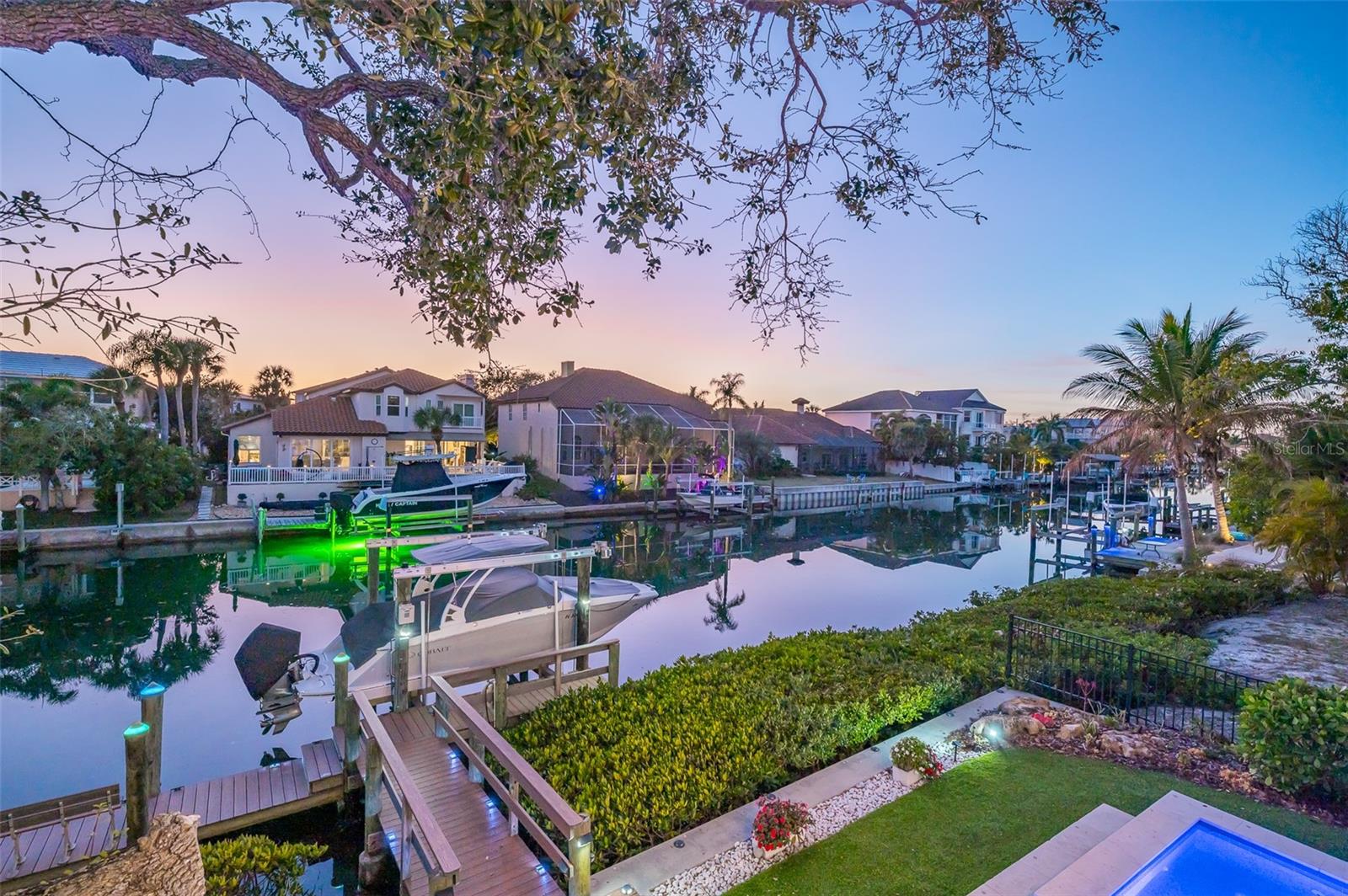 4938 COMMONWEALTH DR