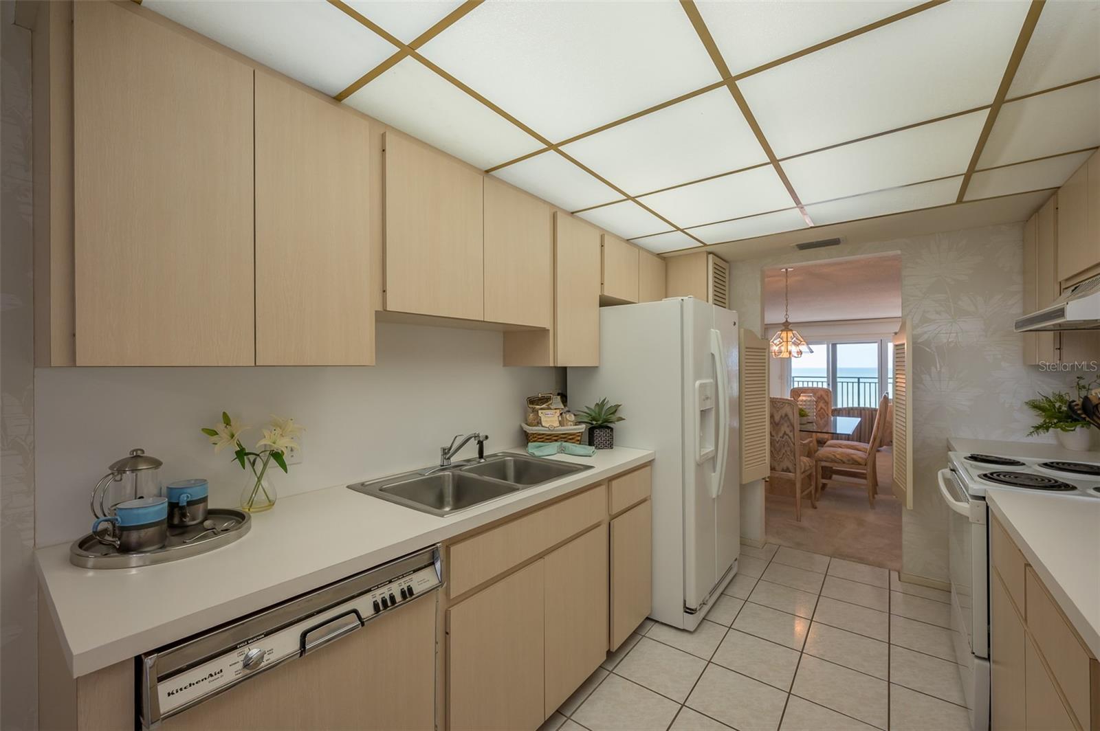 19 WHISPERING SANDS DR #604