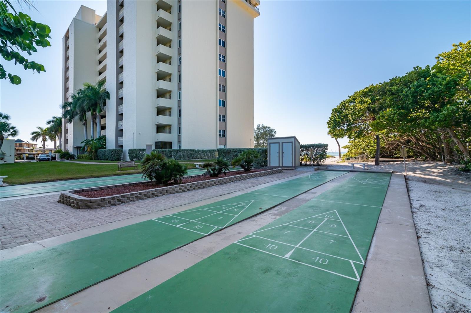 19 WHISPERING SANDS DR #604