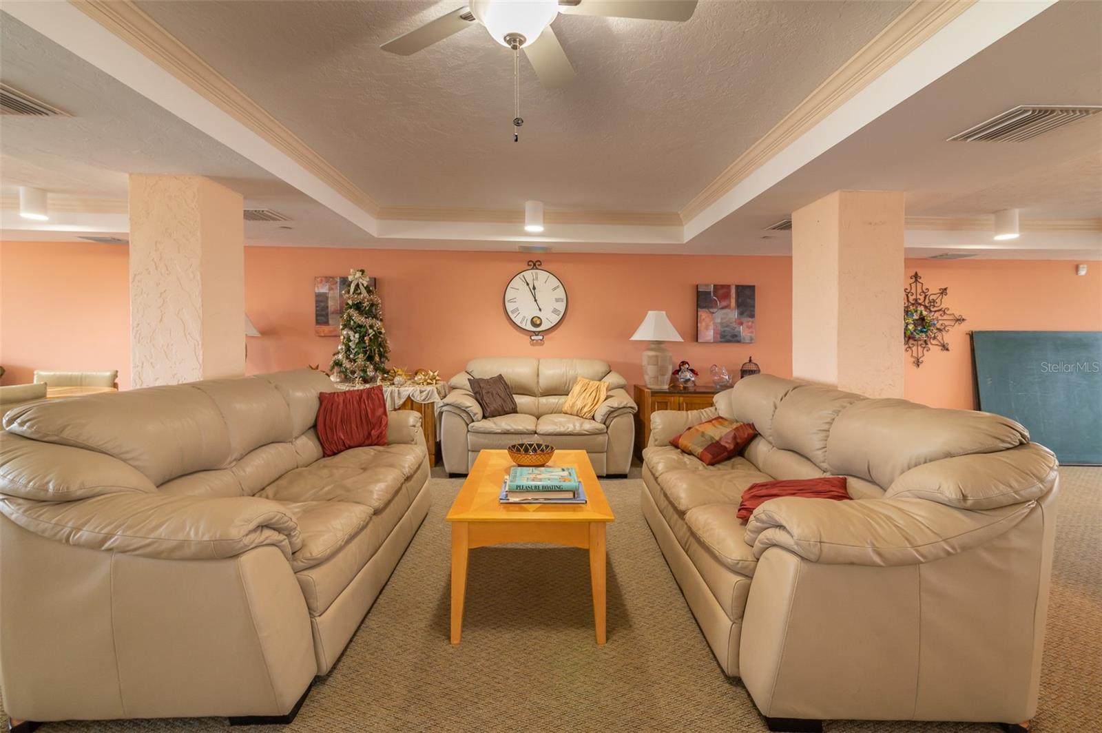 19 WHISPERING SANDS DR #604