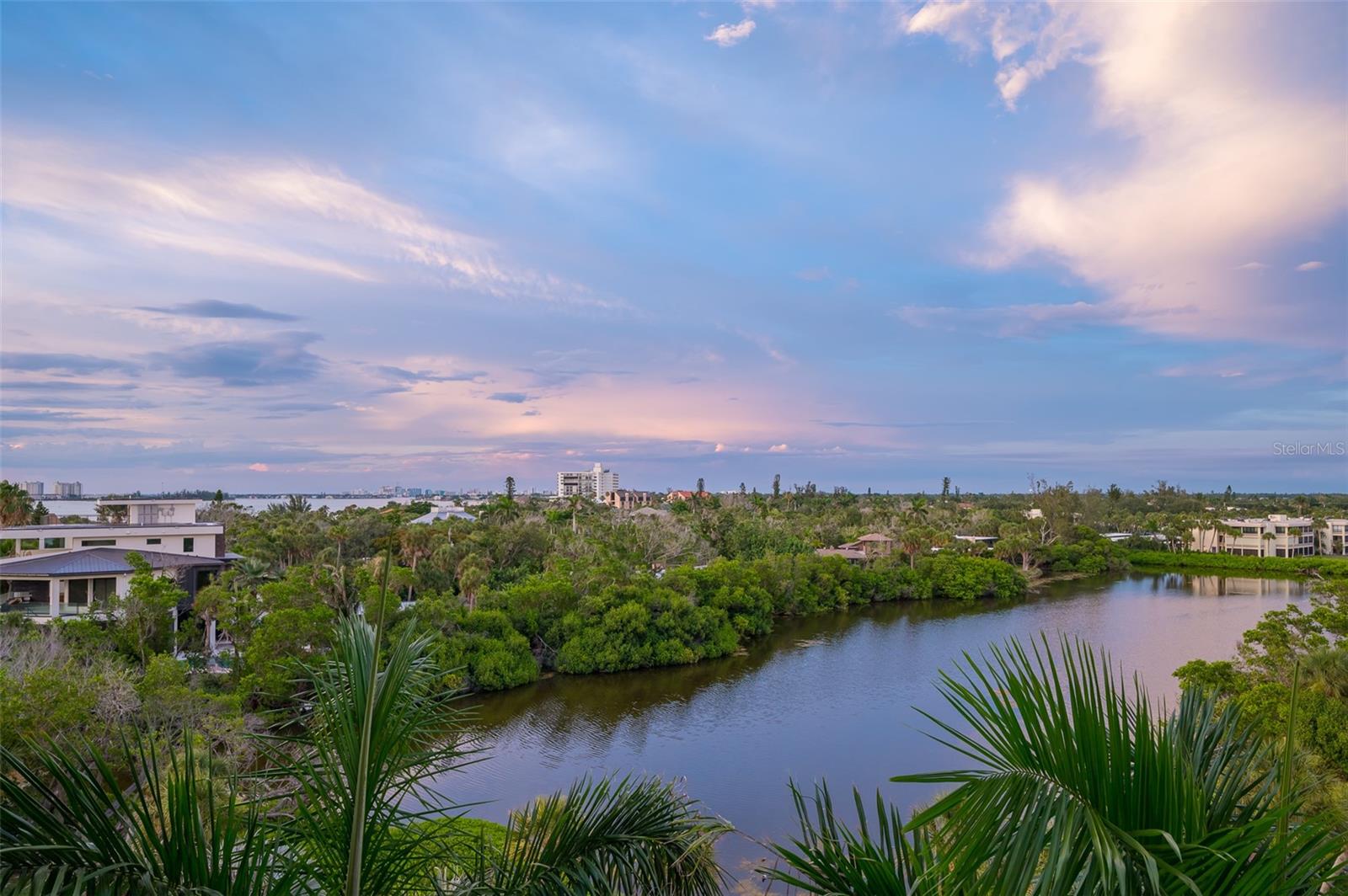 19 WHISPERING SANDS DR #604