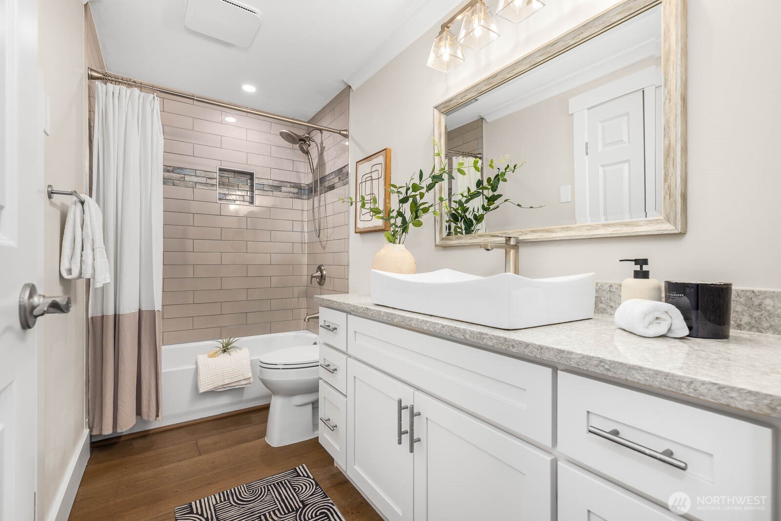 12010 98th Avenue NE Unit: 107
