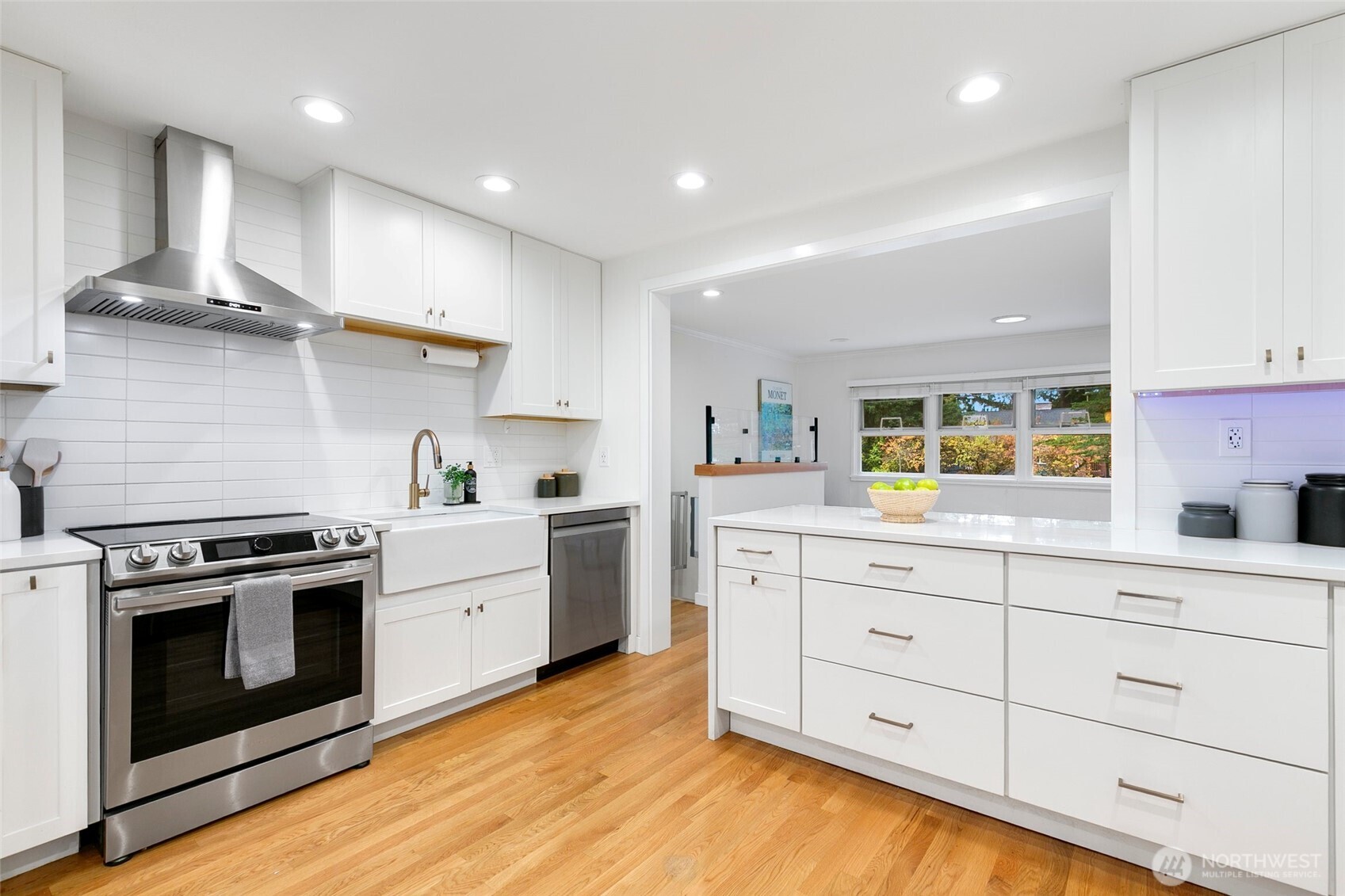 13761 30th Avenue NE