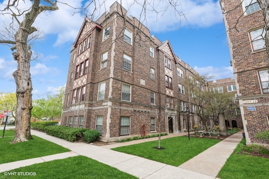 1221 Hull Terrace Unit: 3D