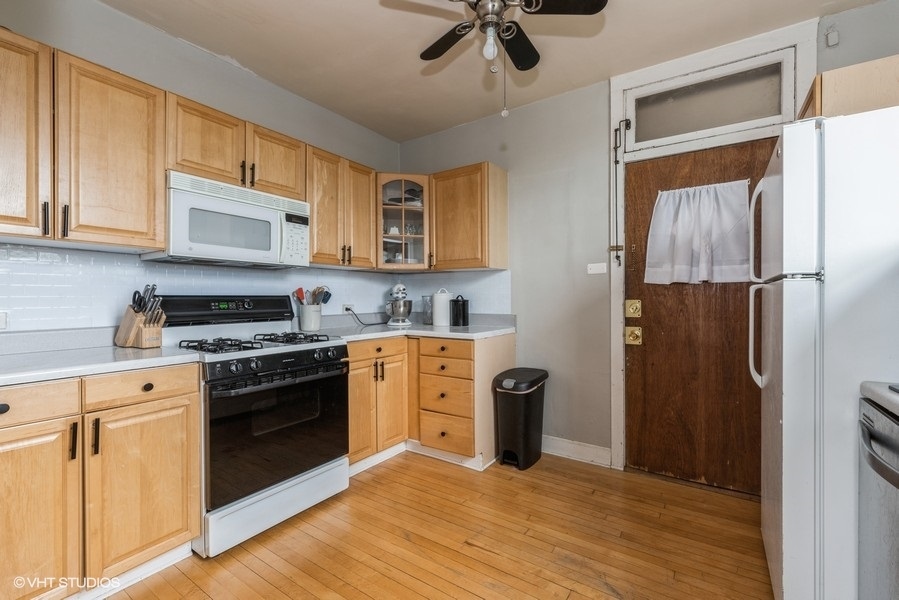 1221 Hull Terrace Unit: 3D