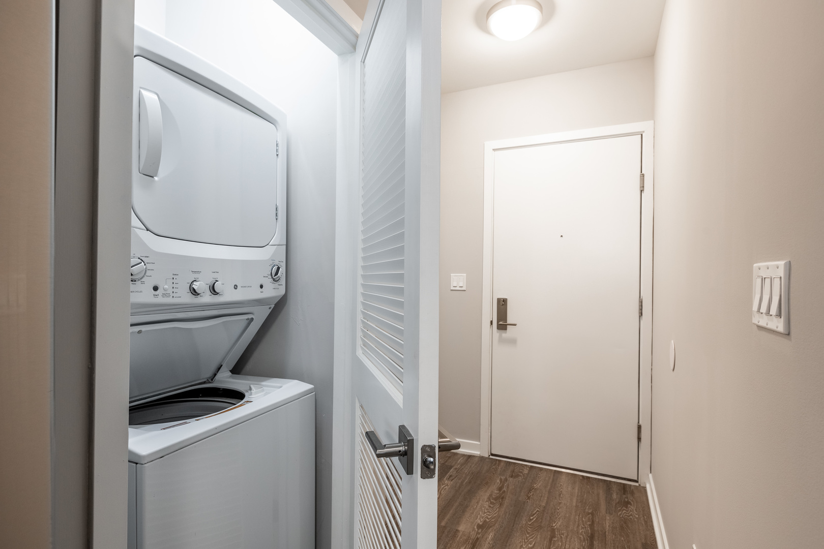 1552 N North Park Avenue Unit: 410