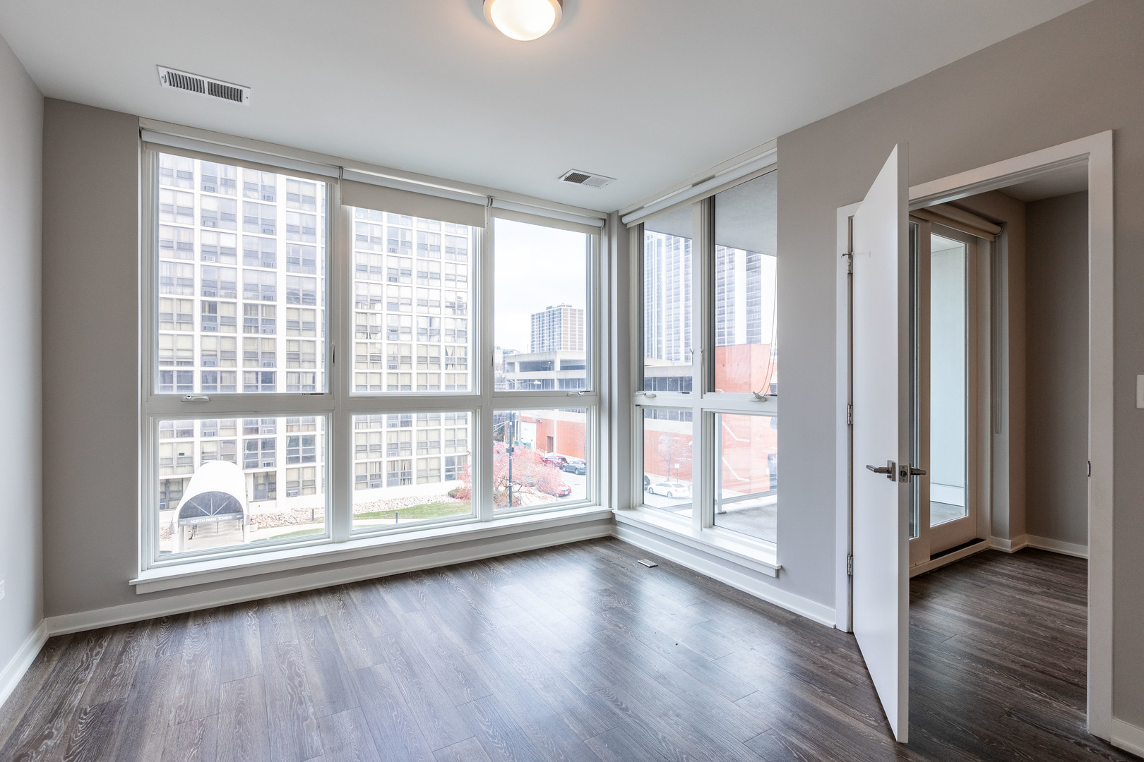 1552 N North Park Avenue Unit: 410
