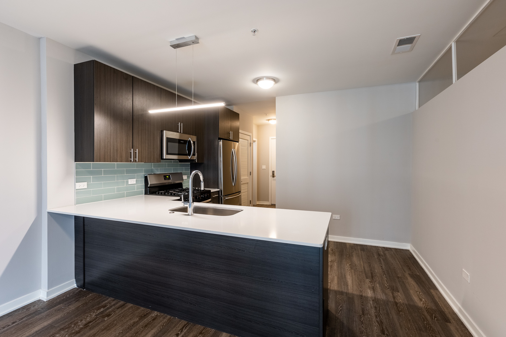 1552 N North Park Avenue Unit: 410