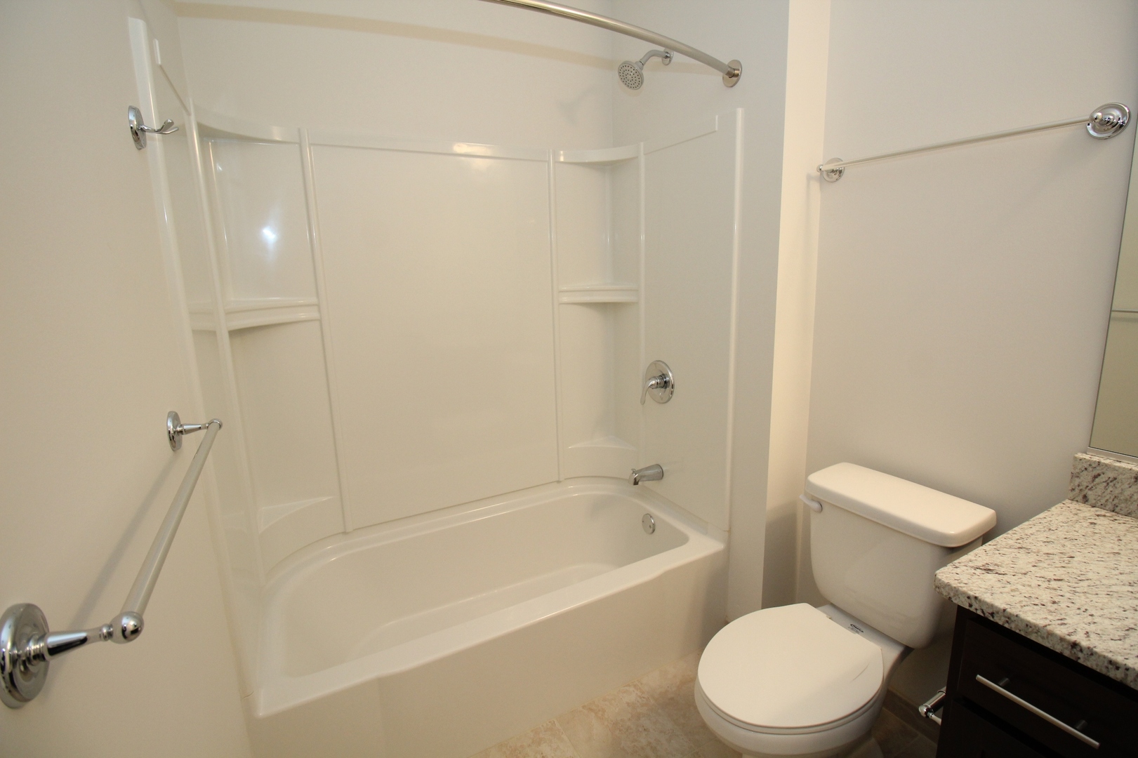 4447 N Kedzie Avenue Unit: 404