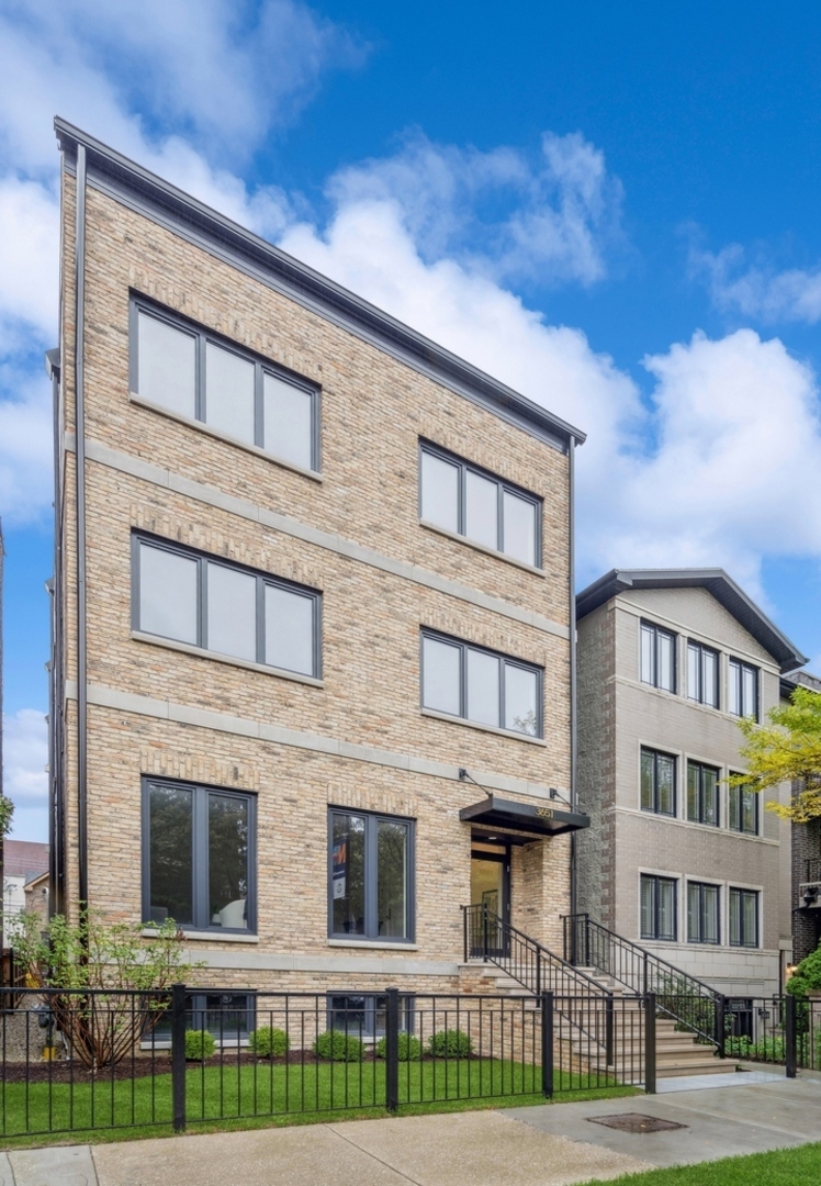 3651 N Damen Avenue Unit: 3