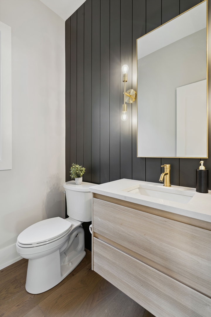 3651 N Damen Avenue Unit: 3