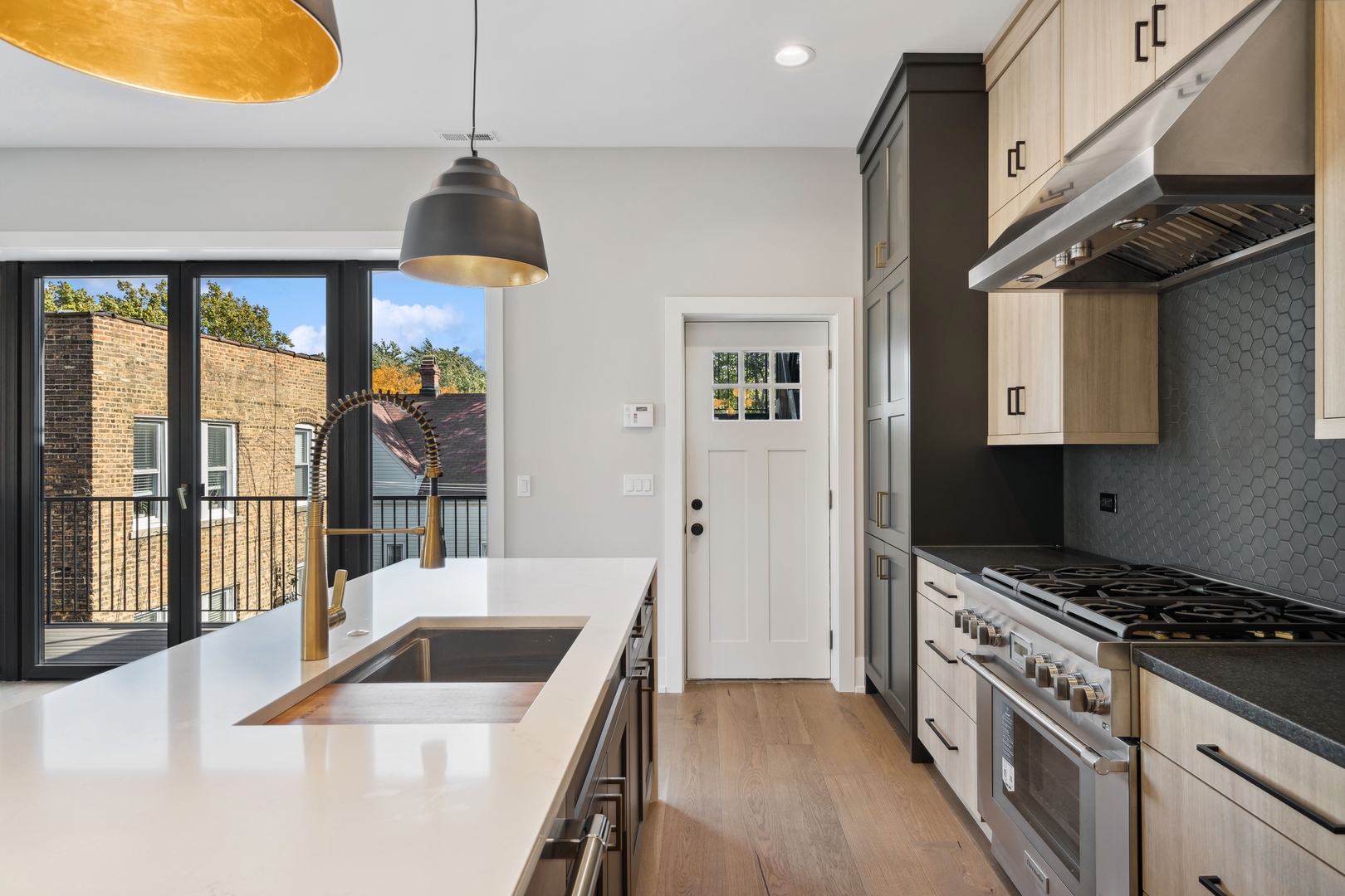 3651 N Damen Avenue Unit: 3