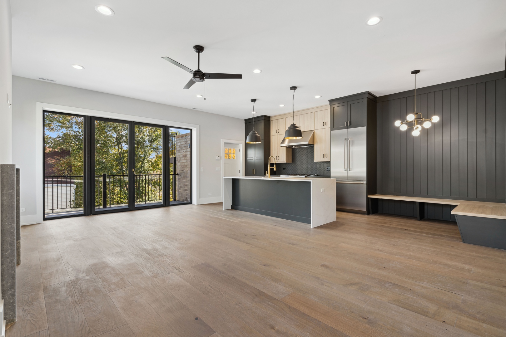 3651 N Damen Avenue Unit: 3