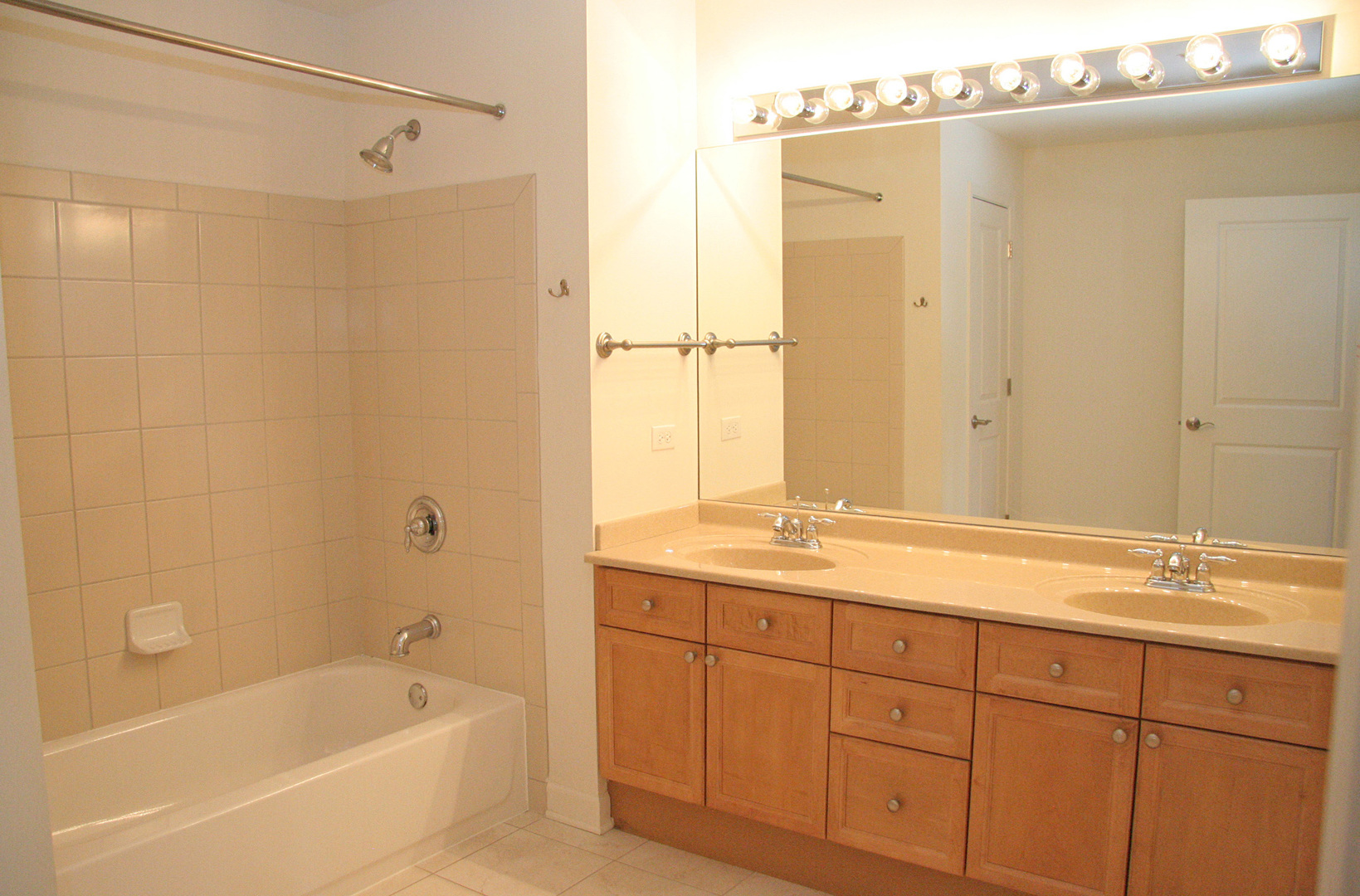 300 Anthony Avenue Unit: 410