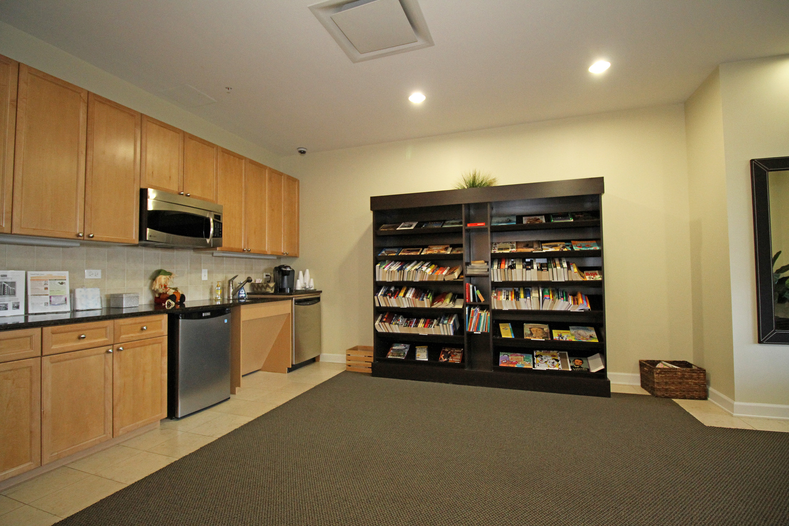 300 Anthony Avenue Unit: 410