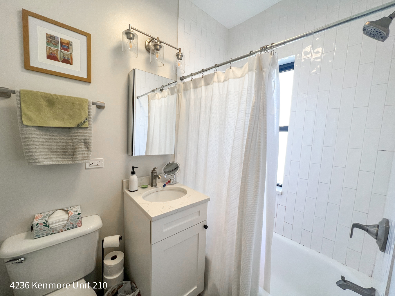 4236 N Kenmore Avenue Unit: 106