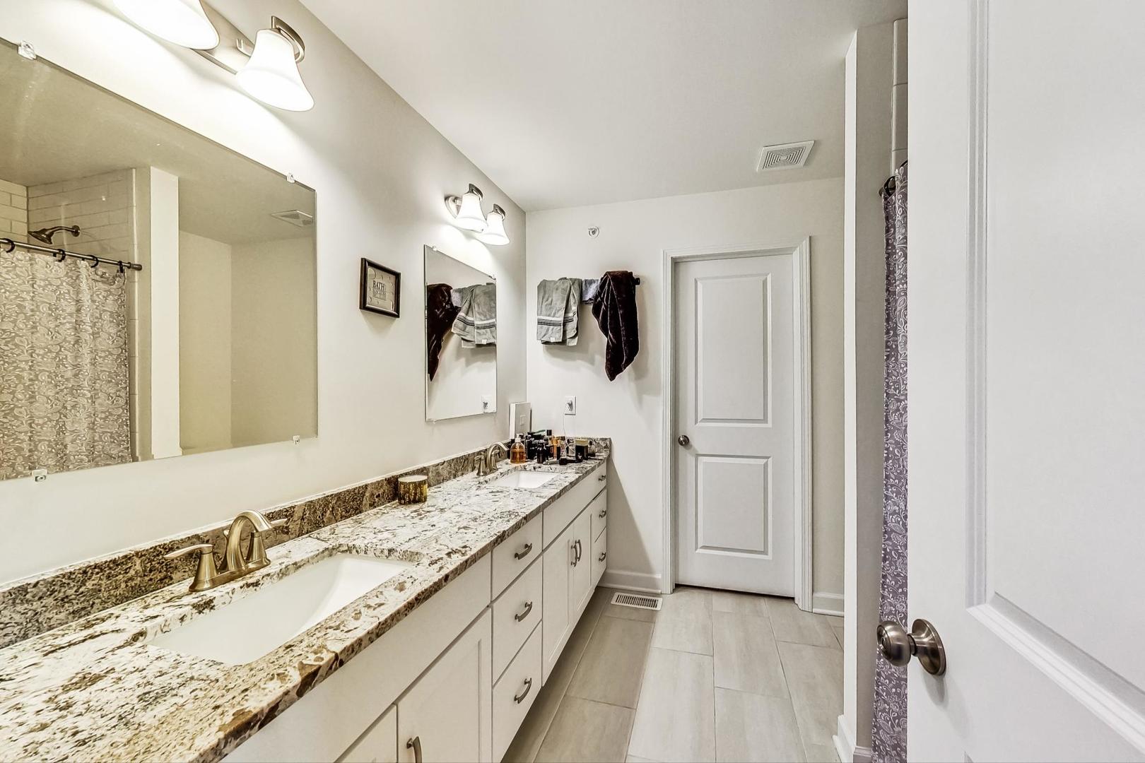 17884 Oak Park Avenue