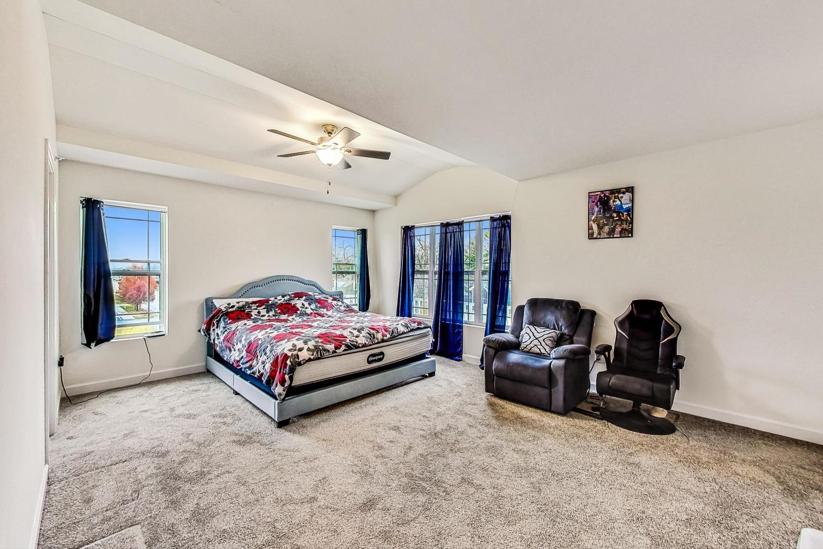 17884 Oak Park Avenue