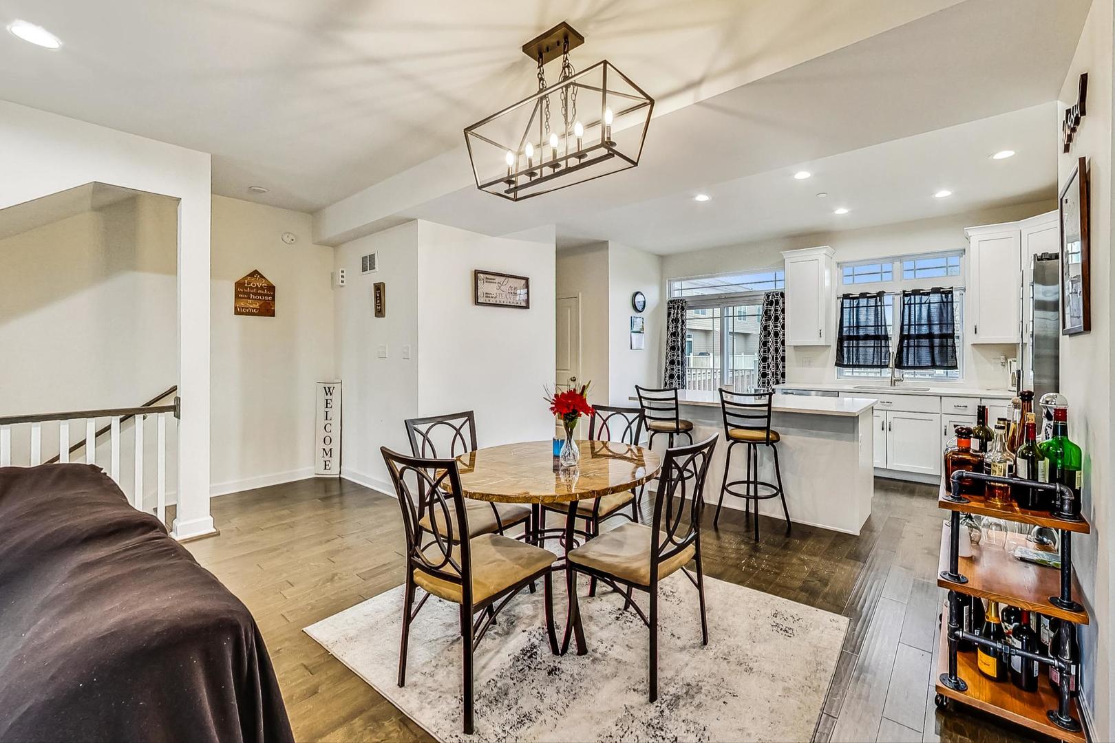 17884 Oak Park Avenue