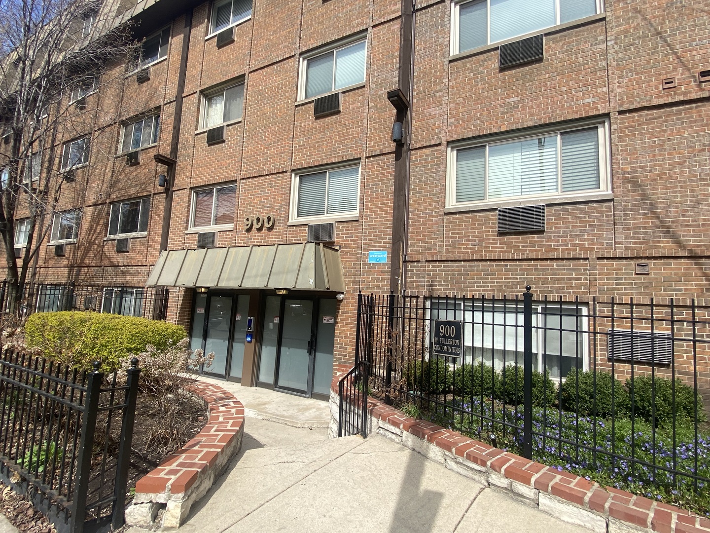 900 W Fullerton Avenue Unit: 5F