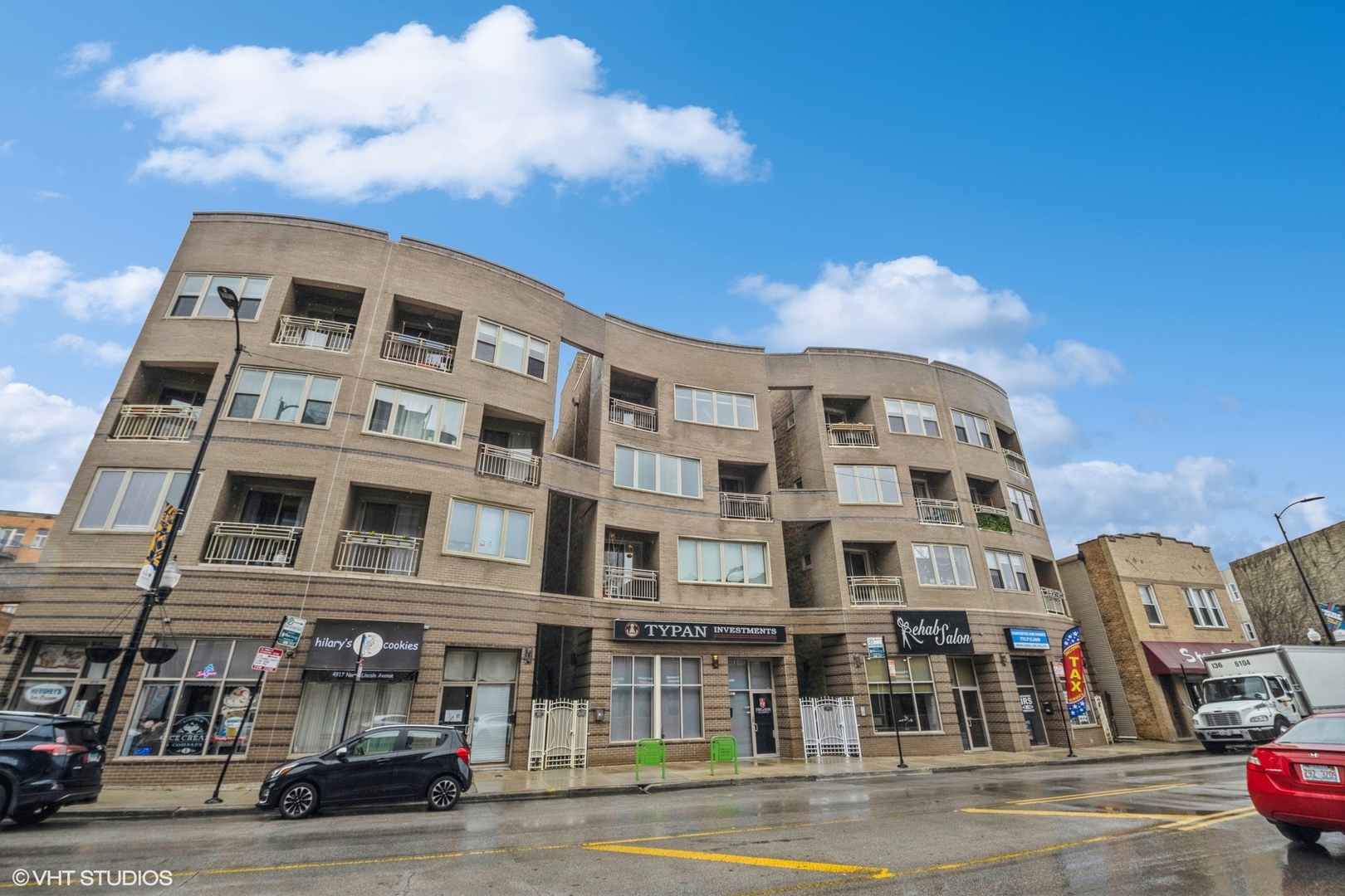 4913 N Lincoln Avenue Unit: 3