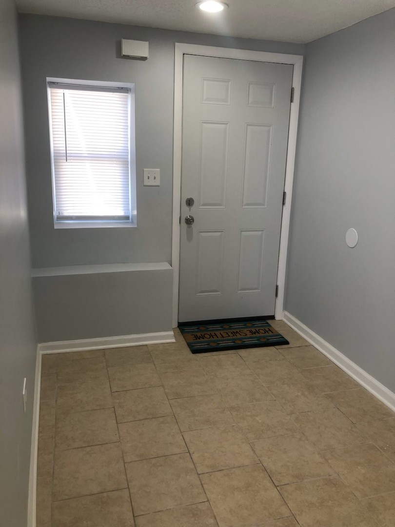 3045 N Kedzie Avenue Unit: G