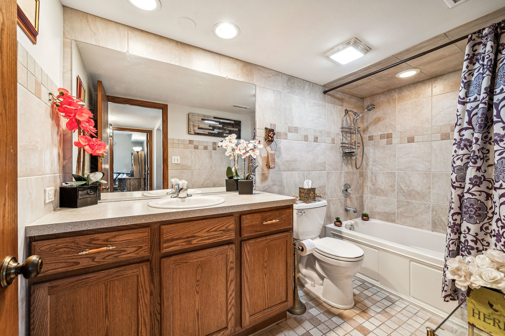 5016 Circle Court Unit: 1107