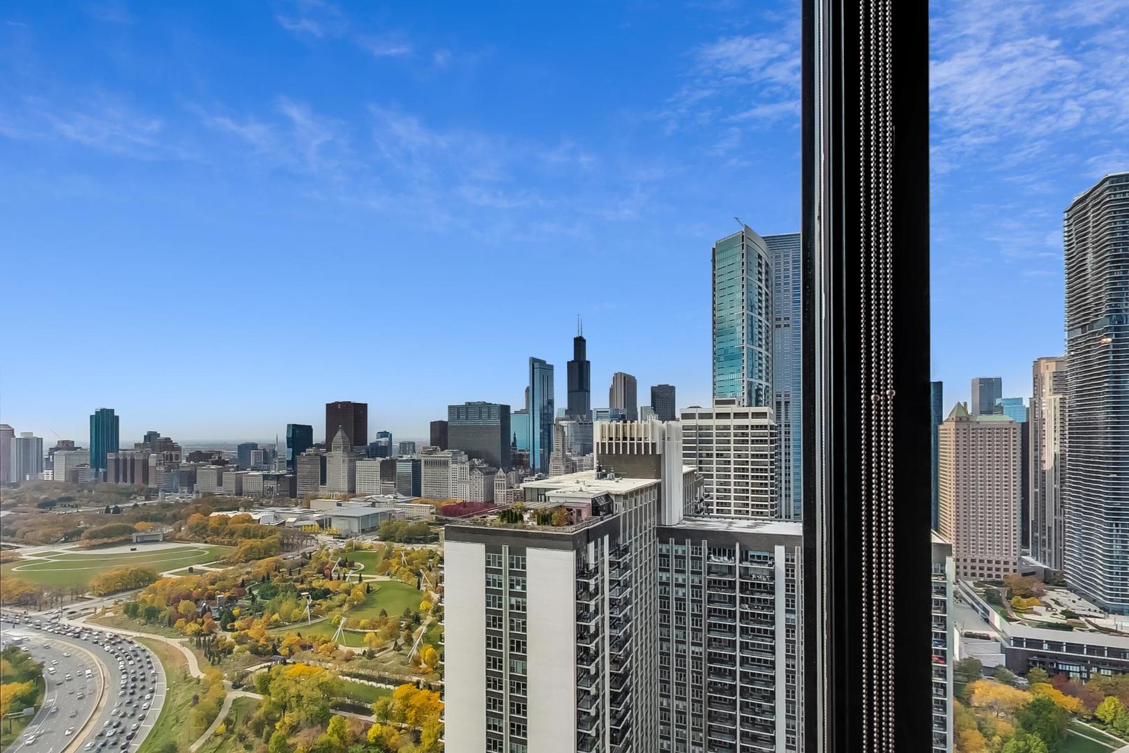 155 N HARBOR Drive Unit: 4003