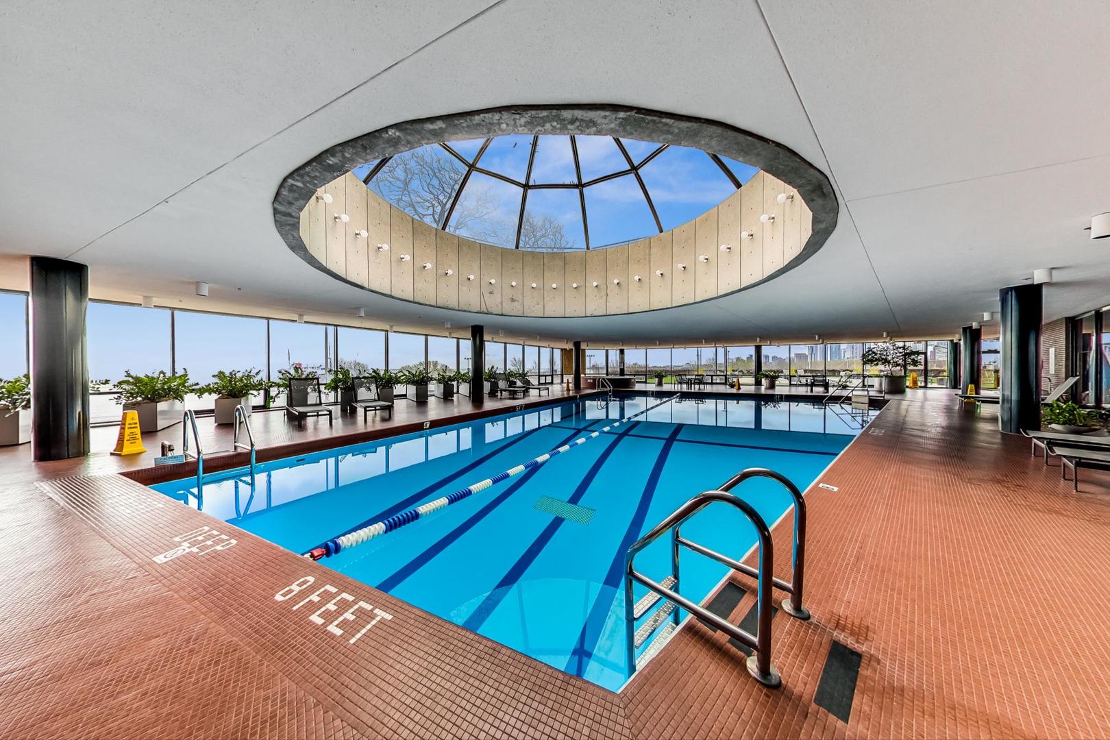 155 N HARBOR Drive Unit: 4003