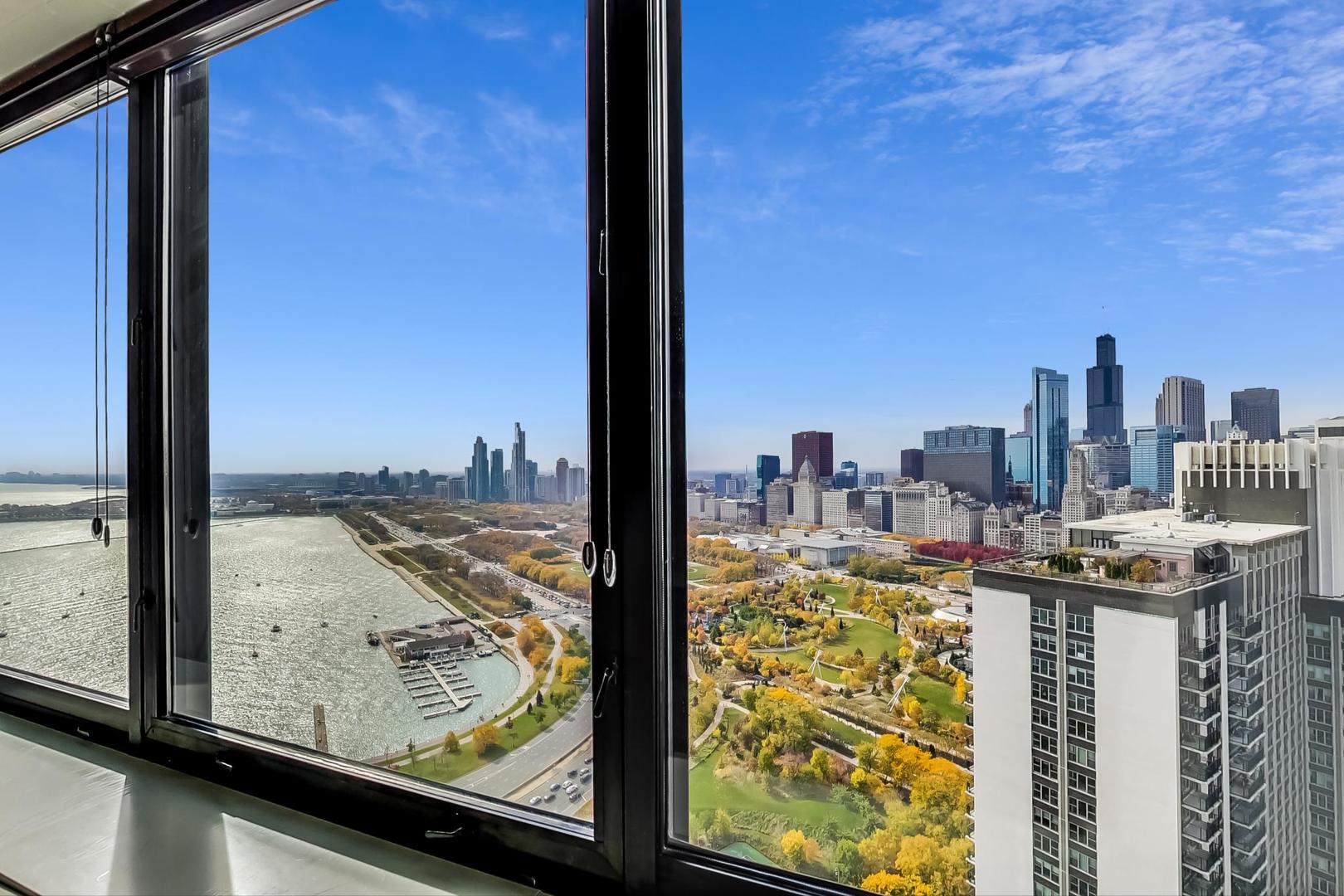 155 N HARBOR Drive Unit: 4003