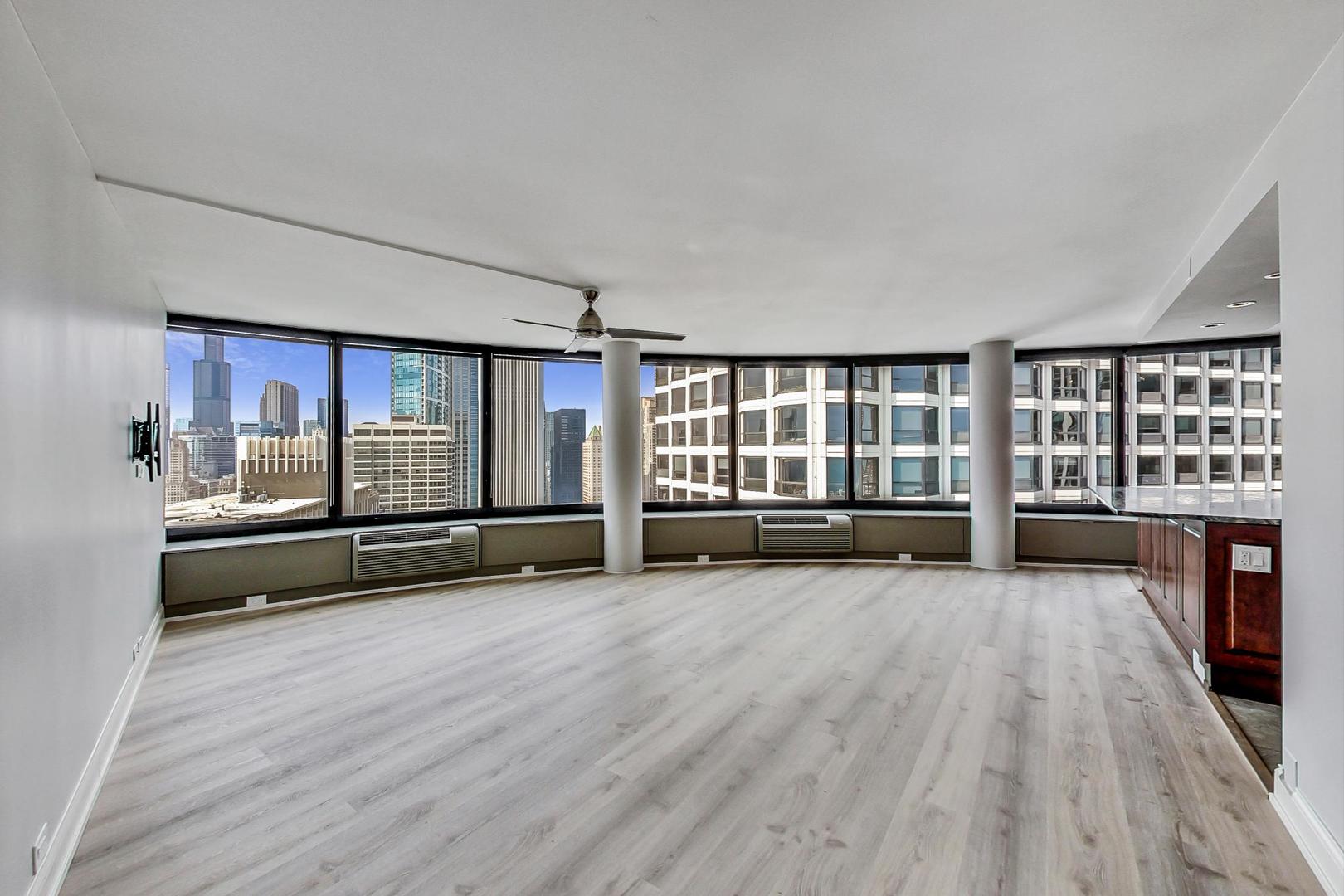 155 N HARBOR Drive Unit: 4003