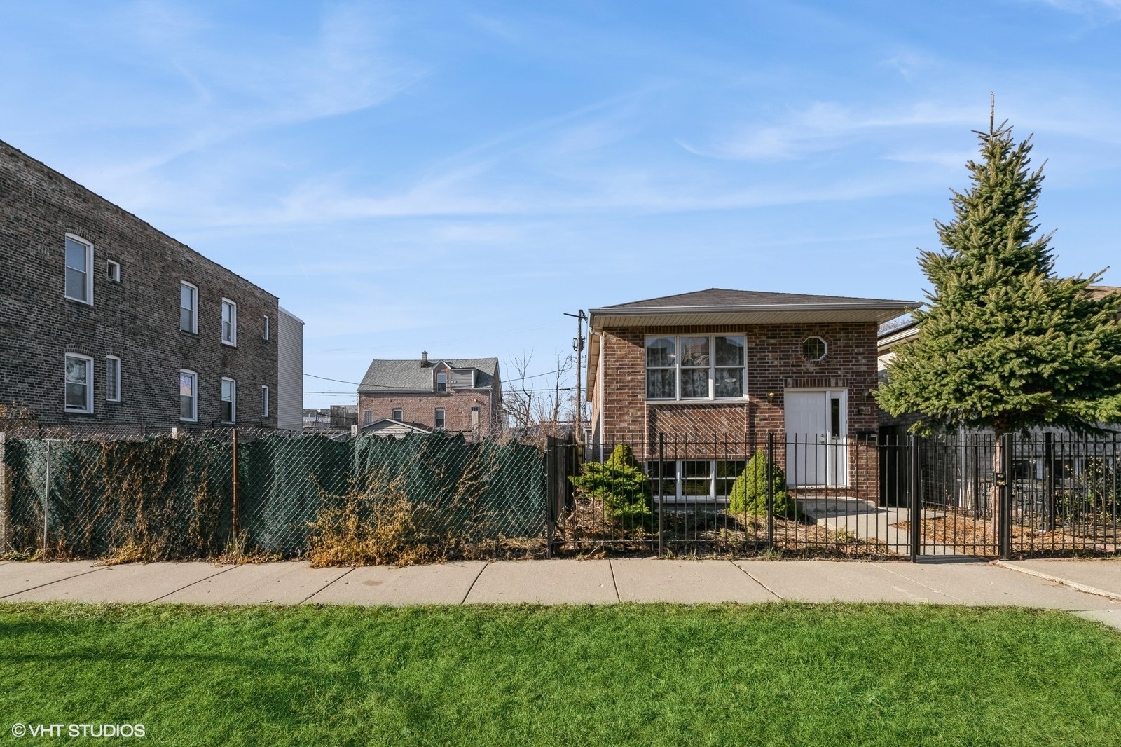 1058 N Christiana Avenue