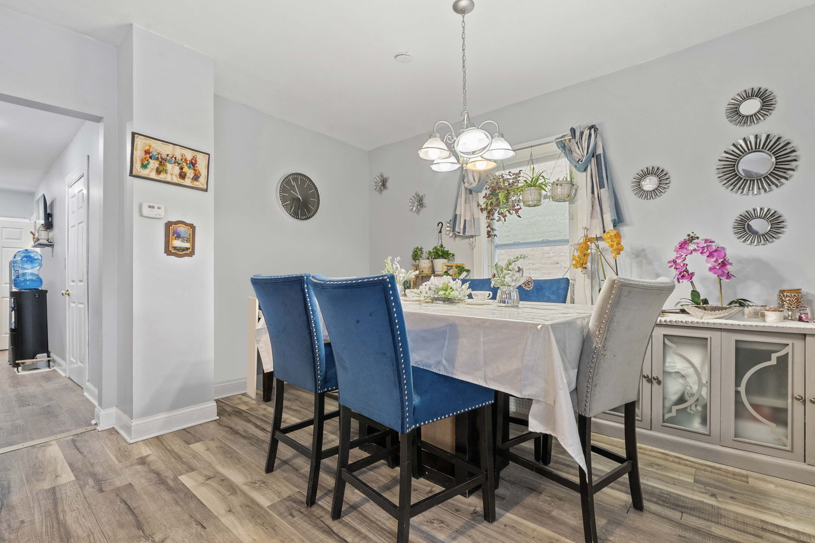 1717 N Ridgeway Avenue