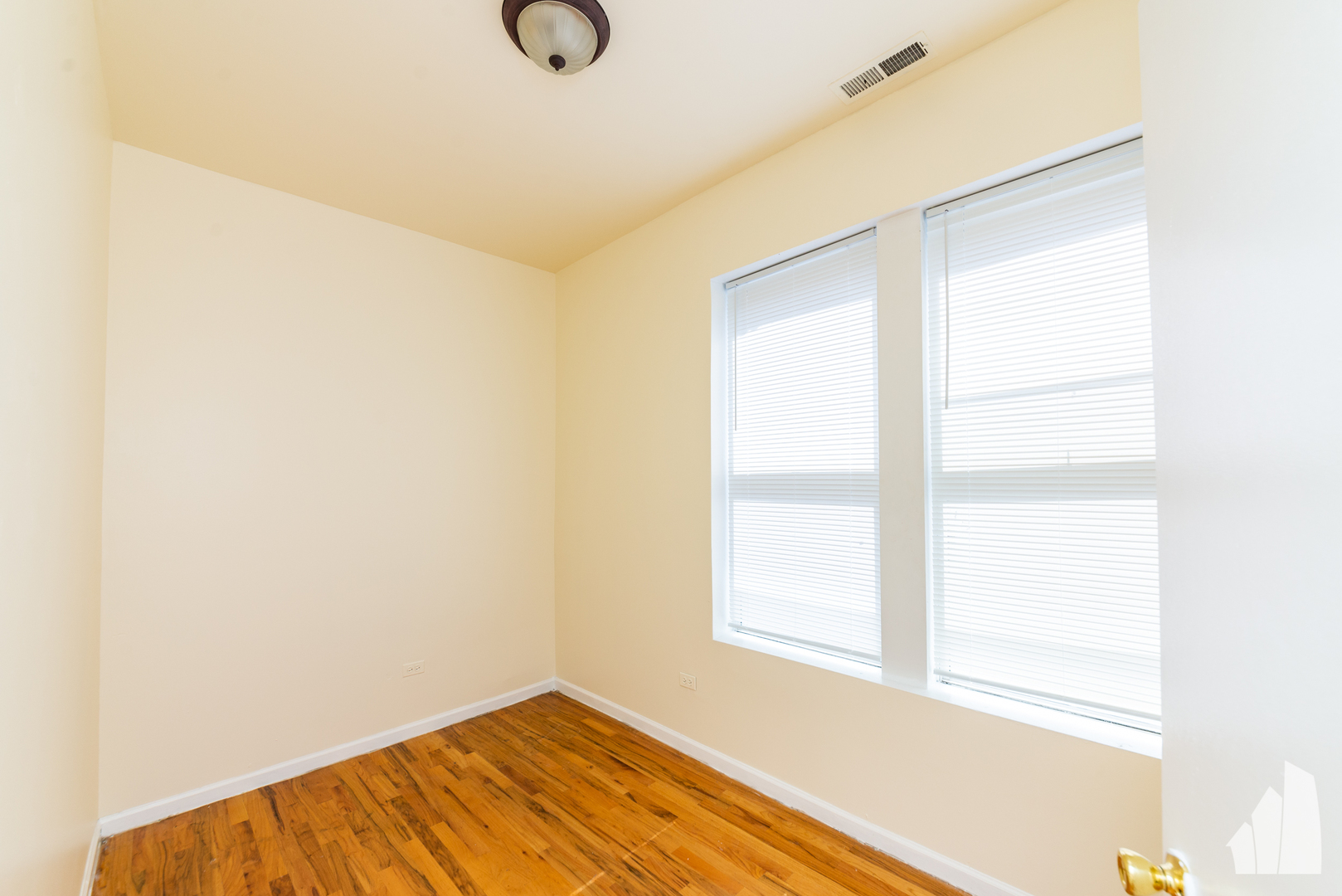 2910 S WENTWORTH Avenue Unit: 3F